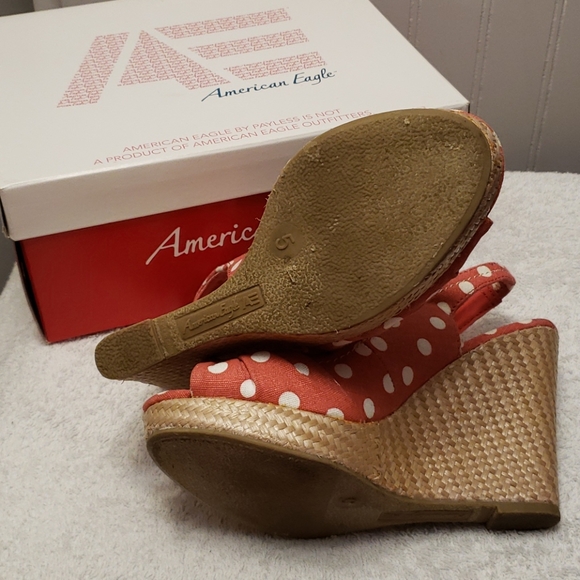 American Eagle wedges, peach polkadots, 5 - Picture 2 of 7